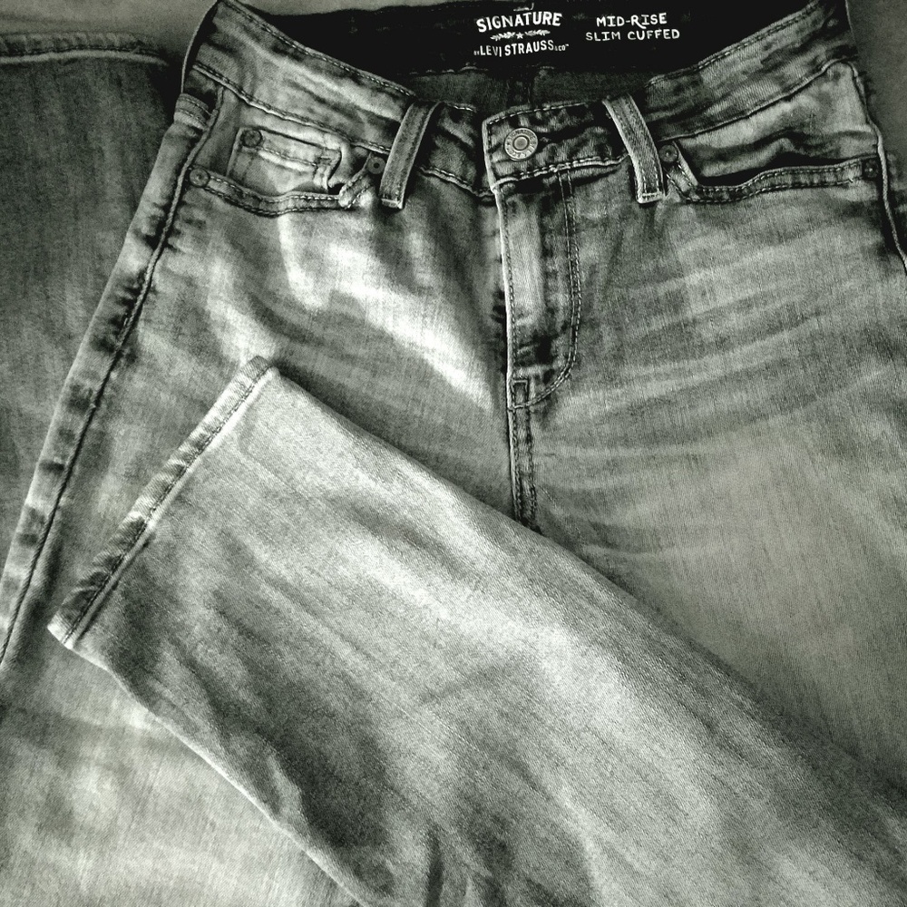Womens Signature Levi Strauss Jeans